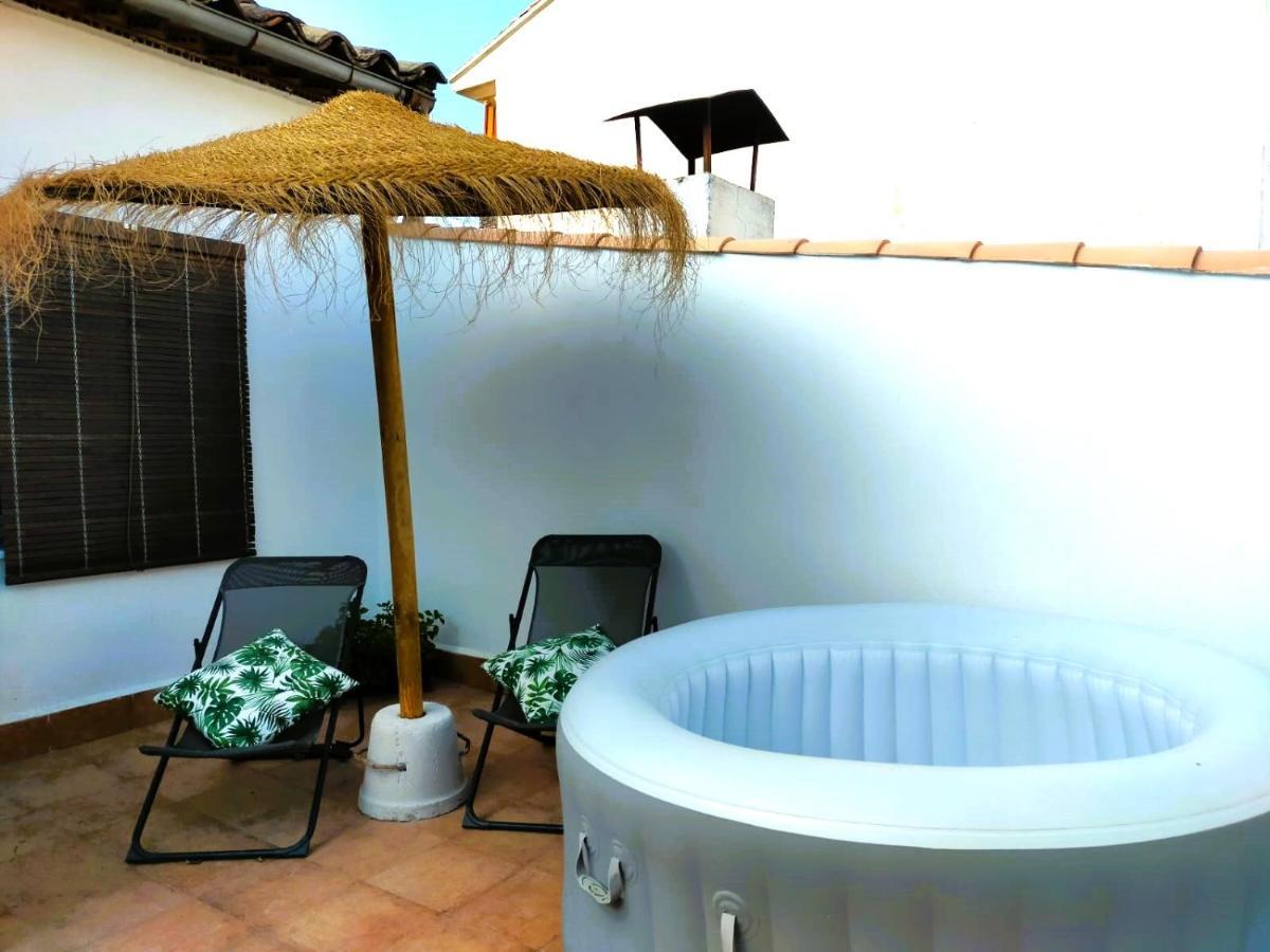 Apartamentos Fernando III El Santo Baeza Exteriör bild